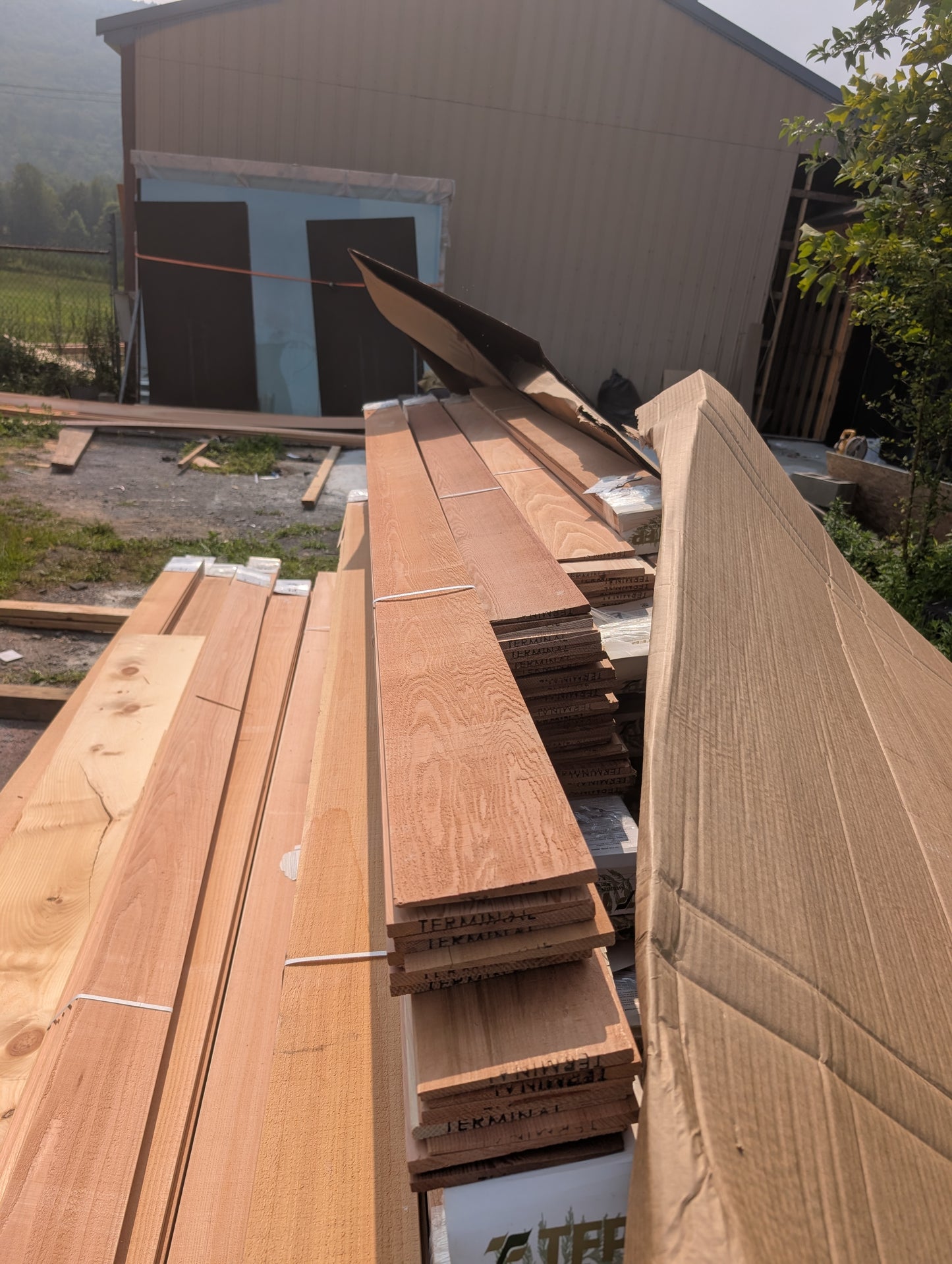 1/2X6 BEVELED CEDAR A&BETTER